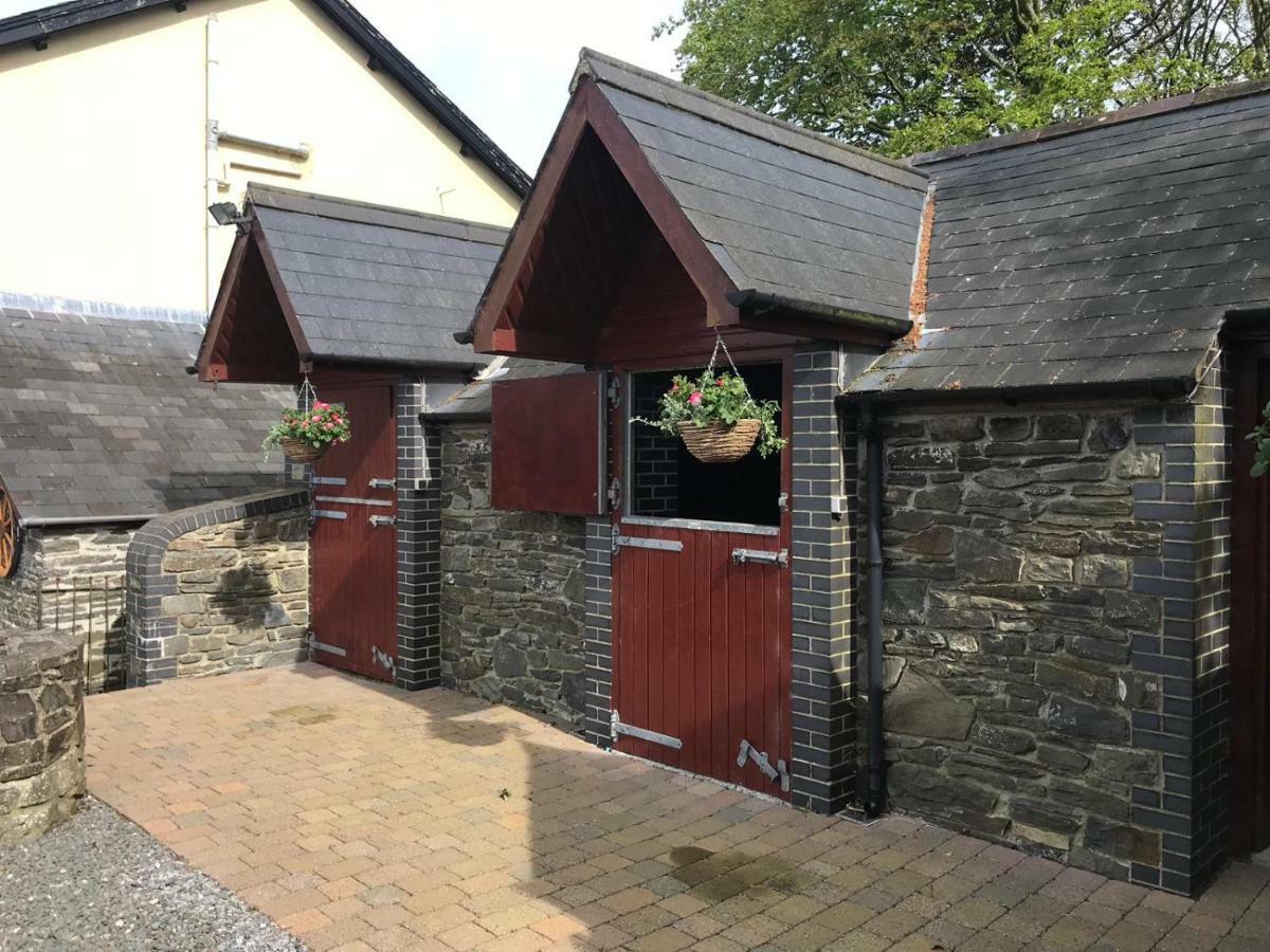 Llangwyryfon Country Breaks Acomodação com café da manhã Aberystwyth Exterior foto